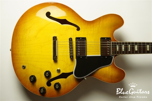 Larry Carlton ES-335
