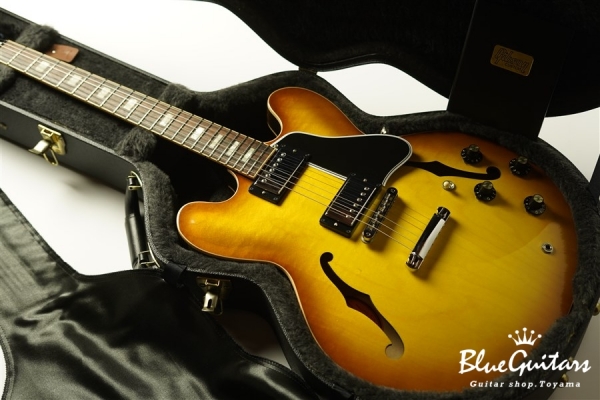 Larry Carlton ES-335