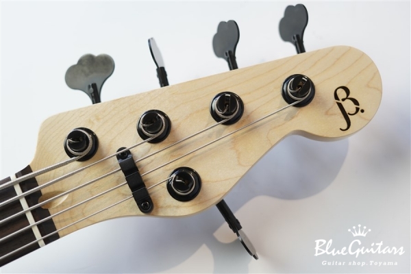 BETA J5 - Snow White