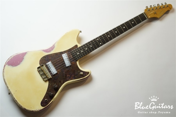 IRIS Standard #062 - Vintage White over Burgundy Mist Metallic