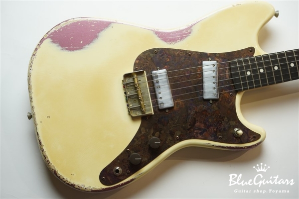 IRIS Standard #062 - Vintage White over Burgundy Mist Metallic