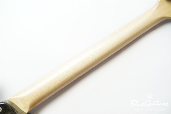 Cirrus Easel - Suiboku