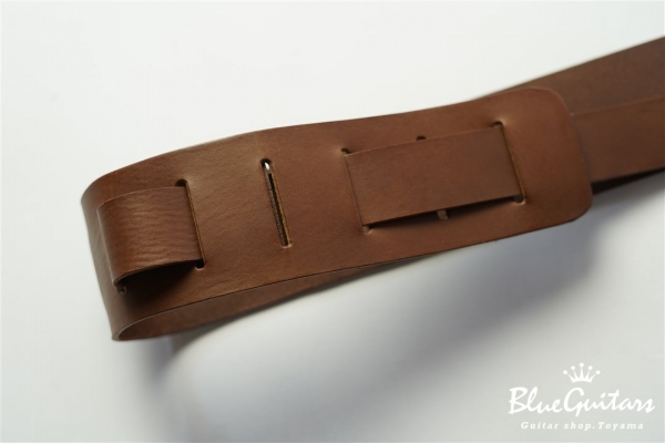 Plain Leather - Choco & Oval Studs