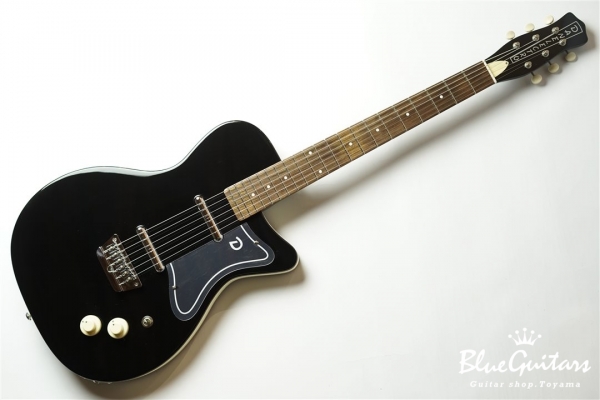 JADE 57 - Limo Black