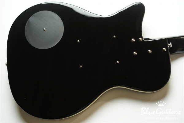 JADE 57 - Limo Black