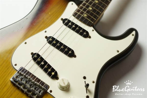 1977 Stratocaster Hard Tail - Sunburst