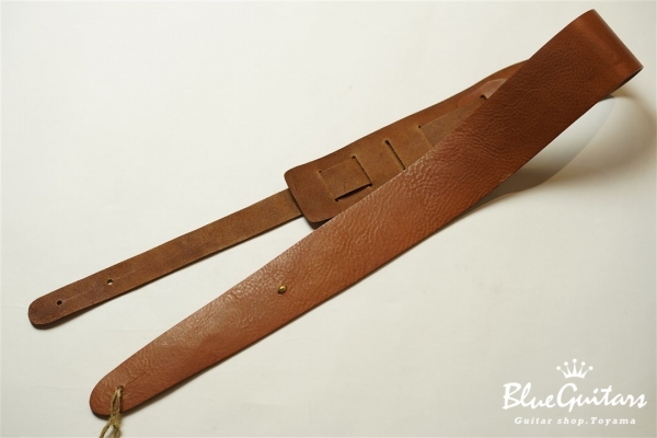 Plain Leather - Camel & Oval Studs