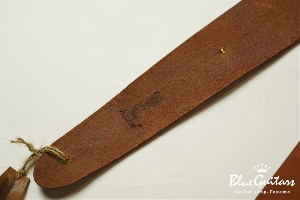 Plain Leather - Camel & Oval Studs