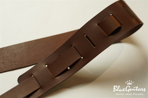 Plain Leather - Choco & Oval Studs