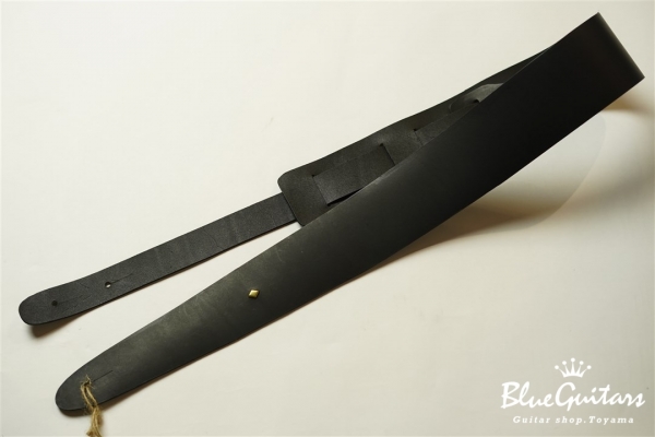Plain Leather - Ebony & Rhombus Studs