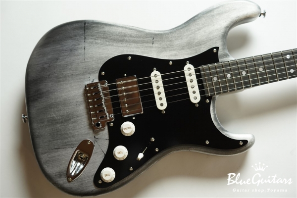 MC1-MV ’20WSE/E - Antique Frame Finish