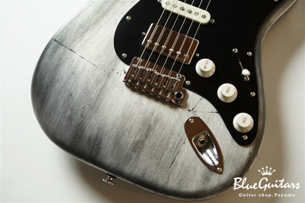 MC1-MV ’20WSE/E - Antique Frame Finish