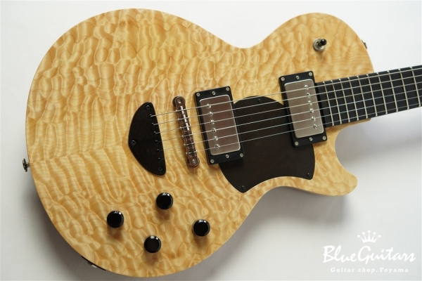 Grain – Quilted Maple TOP/Ebony FB/Color:Natural