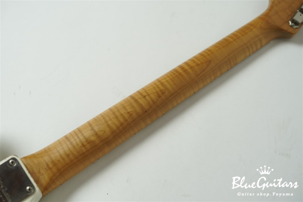 XSC-2 - Olympic White/Heavy Aged/Alder/Roasted Flame Maple Neck