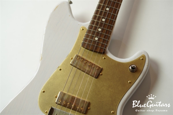 IRIS Standard #097 - White Blonde with Brass