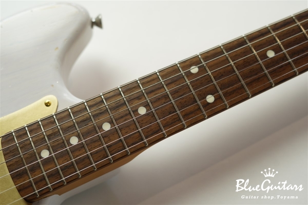 IRIS Standard #097 - White Blonde with Brass