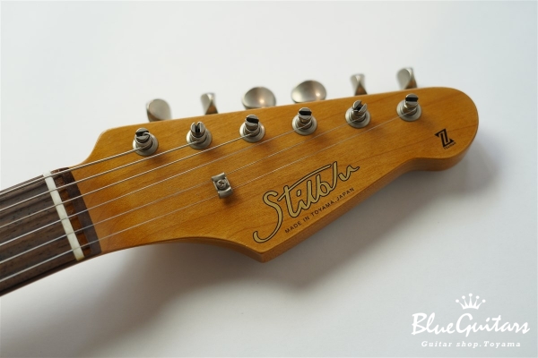 IRIS Standard #097 - White Blonde with Brass