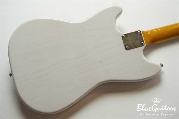 IRIS Standard #097 - White Blonde with Brass