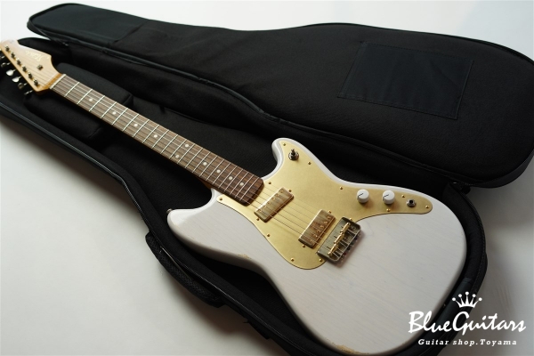 IRIS Standard #097 - White Blonde with Brass