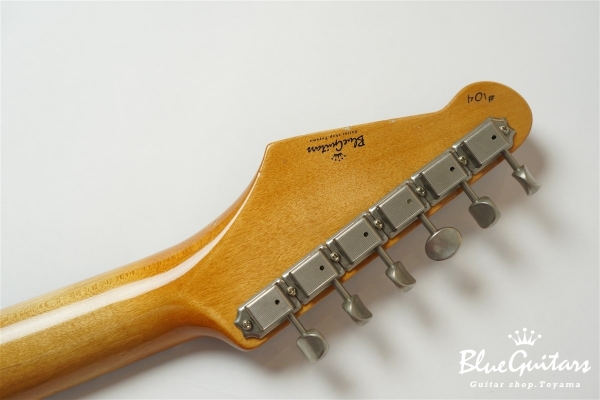 IRIS #104 - Black Cherry Metallic over Copper Red 