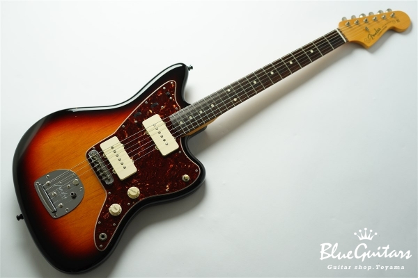 American Vintage ’62 Jazzmaster - 3-Color Sunburst