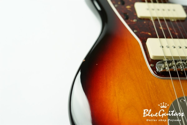American Vintage ’62 Jazzmaster - 3-Color Sunburst