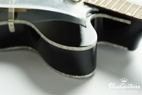 Batavia - Black