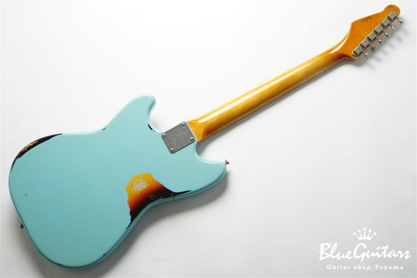 IRIS #117 - Daphne Blue over 3Tone Sunburst