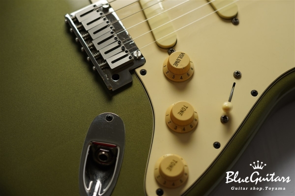 American Standard Stratocaster w/ Lace Sensor PU - Pewter