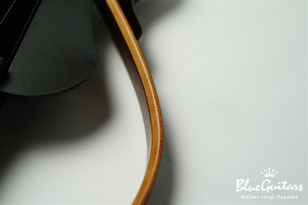 SLG200S - Translucent Black