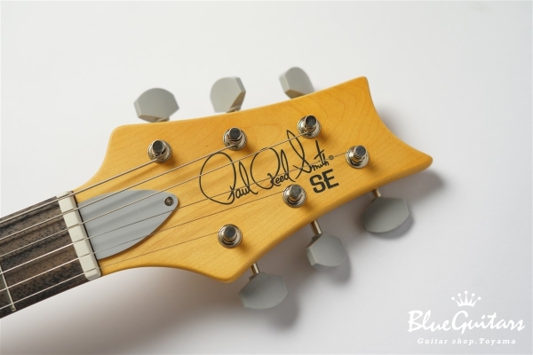 SE Silver Sky - Moon White