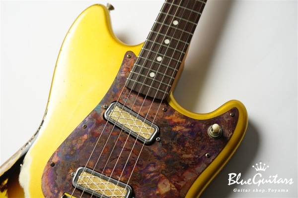 IRIS #133 - Aztec Gold over 2Tone Sunburst