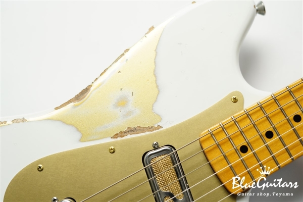 IRIS #134 - Olympic White Over Gold