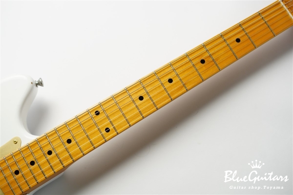 IRIS #134 - Olympic White Over Gold