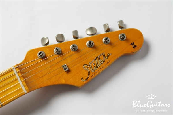 IRIS #134 - Olympic White Over Gold