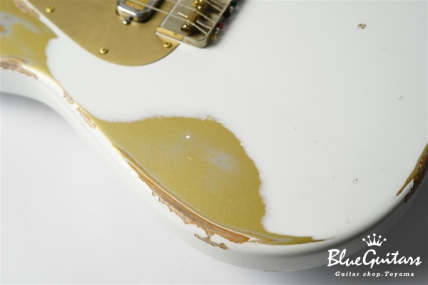 IRIS #134 - Olympic White Over Gold