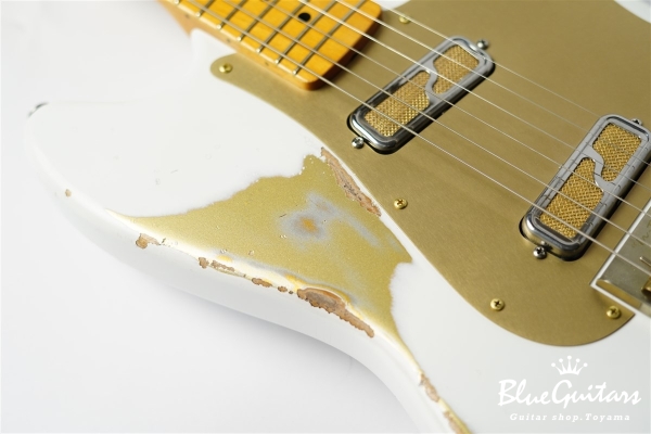 IRIS #134 - Olympic White Over Gold