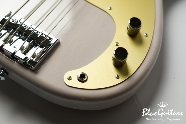 BETA P4 - White Blonde