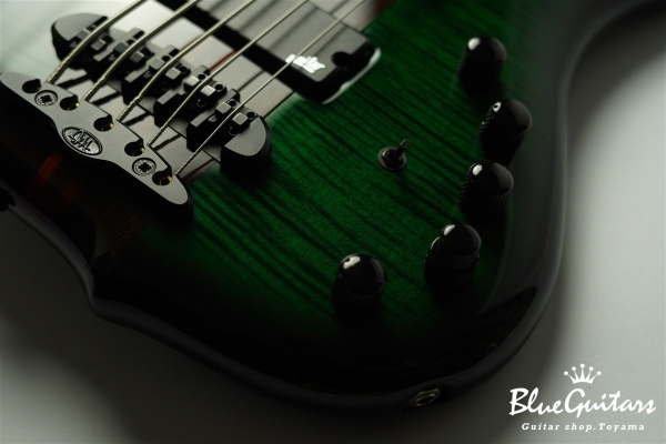 Comodous 5st Custom