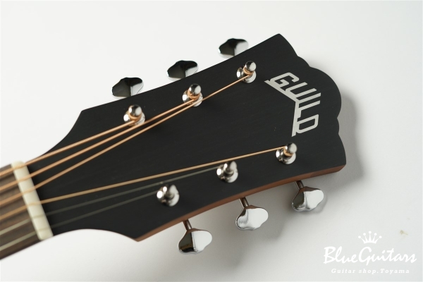 OM-240CE - Dark Blue Burst