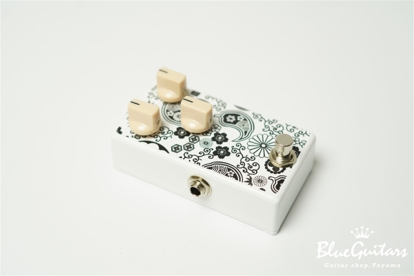 Drive X - White #DX23012819