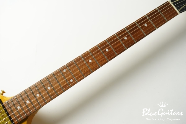 Korina Explorer - Aged Natural