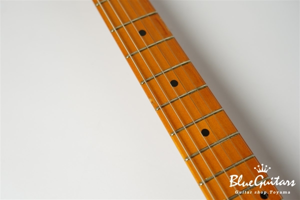 American Vintage ’57 Stratocaster - Candy Apple Red