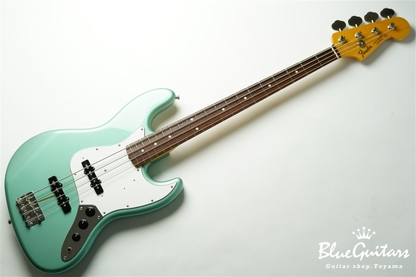 Classic 60s Jazz Bass - Ocean Turquoise Metallic