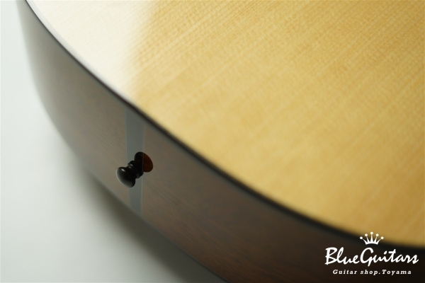 Acoustic Model OM. Sitka Spruce/African Mahogany