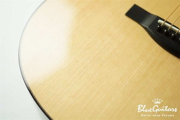 Acoustic Model OM. Sitka Spruce/African Mahogany