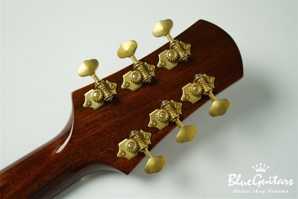 Acoustic Model OM. Sitka Spruce/African Mahogany