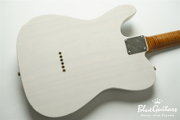 Model T. #160 Light Aged - White Blonde with Blue