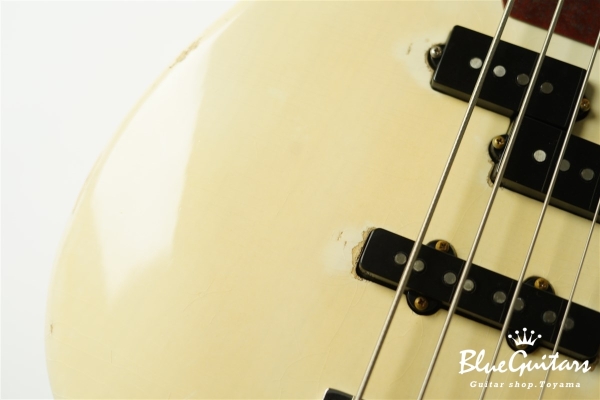 Model TB. #164 Medium Aged - Vintage White with aka