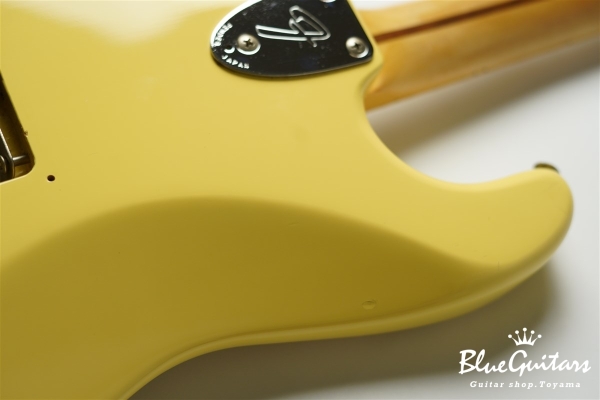 ST72-86 DSC - Yellow White